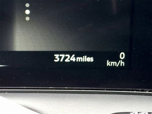 Used 2024 Nissan Ariya AWD image 21