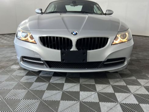 Used 2009 BMW Z4 sDrive30i RWD image 11