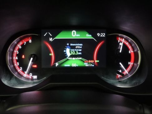Used 2025 Toyota RAV4 XLE FWD image 39