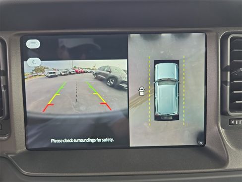 New 2025 Ford Bronco Badlands image 16