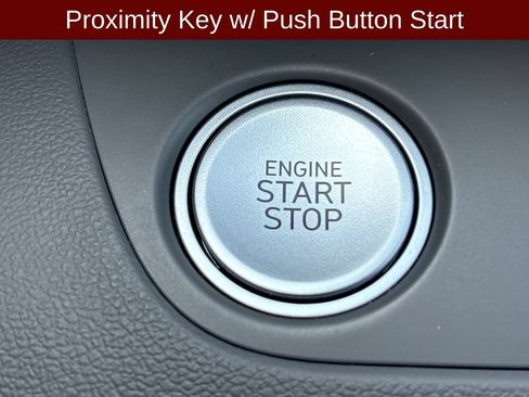Used 2023 Hyundai Elantra SEL w/ Convenience Package FWD image 9