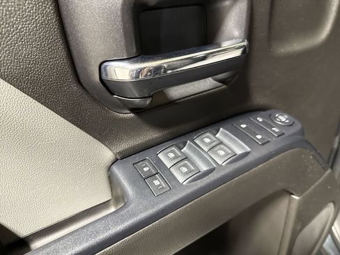 Used 2017 Chevrolet Silverado 2500 W/T AWD/4WD image 20