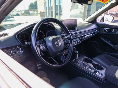 Used 2023 Honda Civic Sport image 14