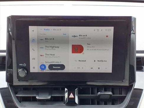 Used 2024 Toyota Corolla Cross LE FWD image 24