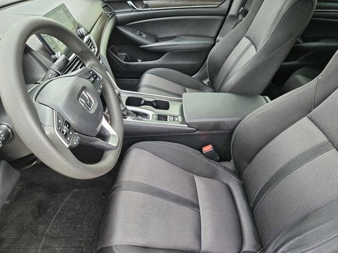 Used 2020 Honda Accord EX image 11
