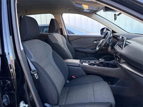 Used 2023 Nissan Rogue SV image 28