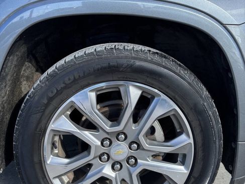 Used 2018 Chevrolet Traverse Premier w/ Driver Confidence II Package image 9