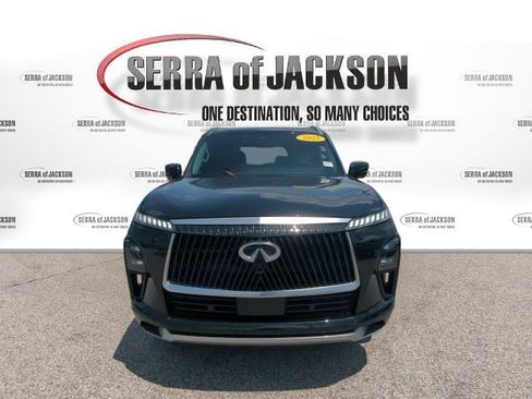 Used 2025 INFINITI QX80 Pure w/ Cargo Package AWD/4WD image 3