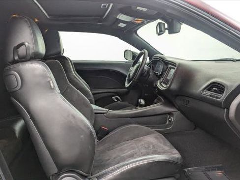 Used 2019 Dodge Challenger GT w/ Plus Package image 16