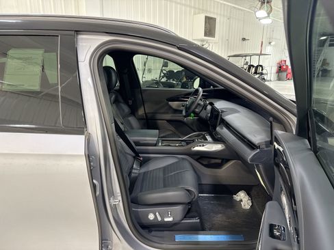 New 2025 Lincoln Nautilus Reserve image 29