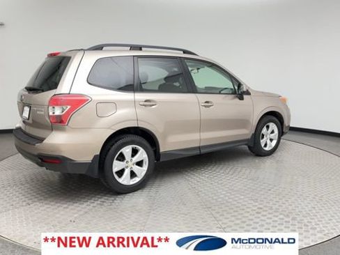Used 2015 Subaru Forester 2.5i Premium AWD/4WD image 2