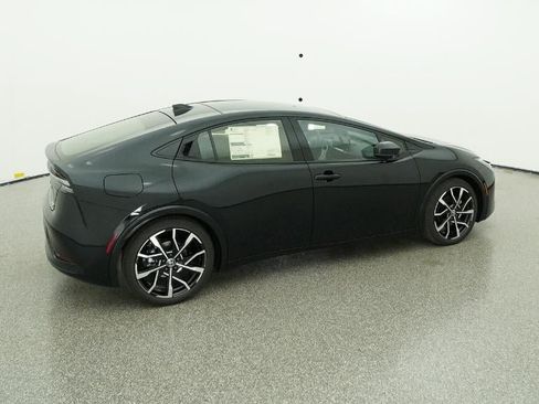 New 2026 Toyota Prius Plug-In Hybrid FWD image 43