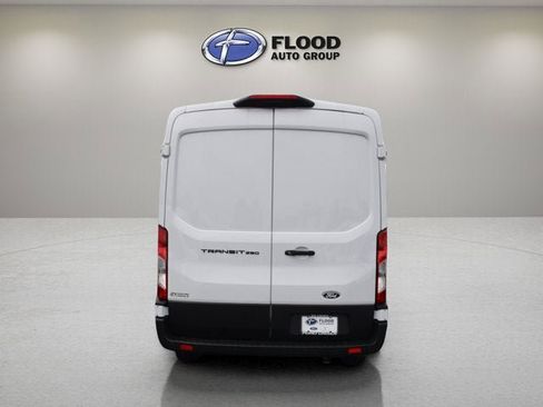 New 2026 Ford Transit 250 148 Medium Roof RWD image 4