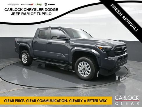 Used 2024 Toyota Tacoma 4x4 Double Cab image 5