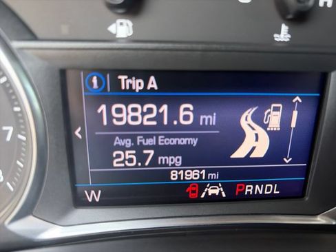Used 2021 Chevrolet Equinox LT FWD image 15