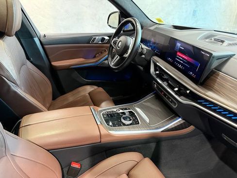 Certified 2024 BMW X7 M60i w/ Executive Package image 27