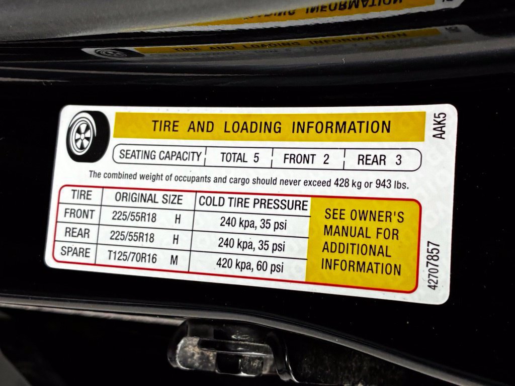Certified 2021 Chevrolet TrailBlazer RS w/ Sun and Liftgate Package AWD/4WD image 49