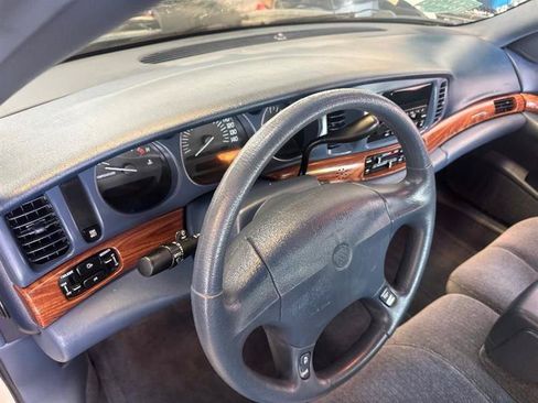 Used 2001 Buick Le Sabre Custom FWD image 11