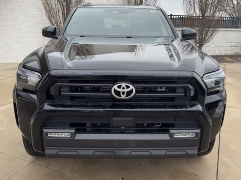 Used 2025 Toyota 4Runner SR5 image 8