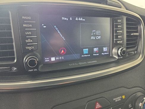 Used 2017 Kia Sorento SX AWD/4WD image 17