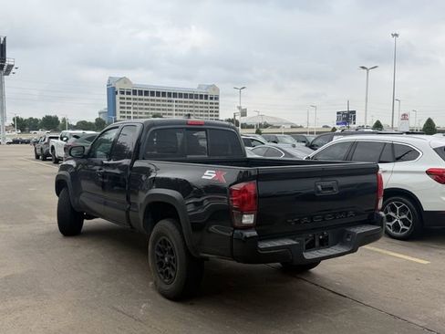 Used 2022 Toyota Tacoma SR w/ SX Package RWD image 7