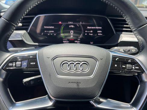 Used 2021 Audi e-tron Premium w/ Convenience Plus Package AWD/4WD image 19