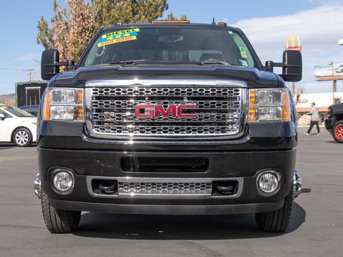 Used 2012 GMC Sierra 3500 Denali image 2
