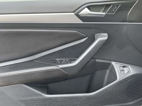 Used 2023 Volkswagen Jetta Sport image 13