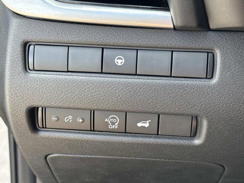 Certified 2024 Nissan Rogue SL w/ SL Premium Package FWD image 35