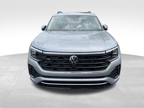 Used 2025 Volkswagen Atlas SEL Premium R-Line AWD/4WD image 3