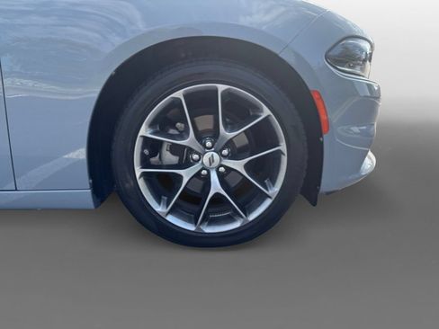 Used 2022 Dodge Charger SXT w/ Plus Group RWD image 16
