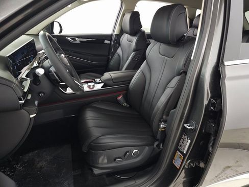Used 2026 Genesis GV80 2.5T AWD/4WD image 11