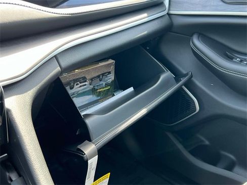 Used 2023 Jeep Grand Cherokee 4WD 4xe image 33