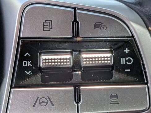 Used 2025 Kia Telluride S image 28