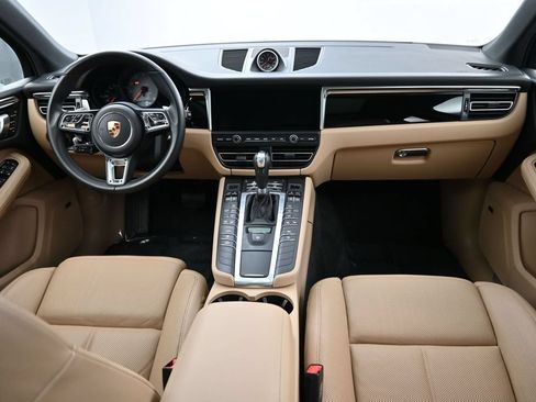 Certified 2020 Porsche Macan S AWD/4WD image 25