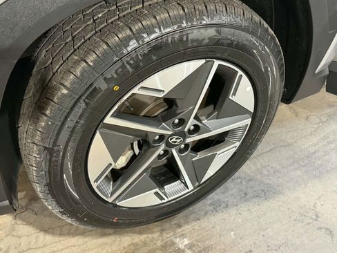 Certified 2025 Hyundai Tucson SEL AWD/4WD image 28