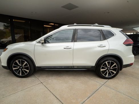 Used 2018 Nissan Rogue SL w/ Premium Package AWD/4WD image 4