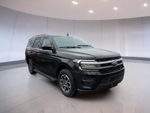 Used 2024 Ford Expedition XLT AWD/4WD image 1