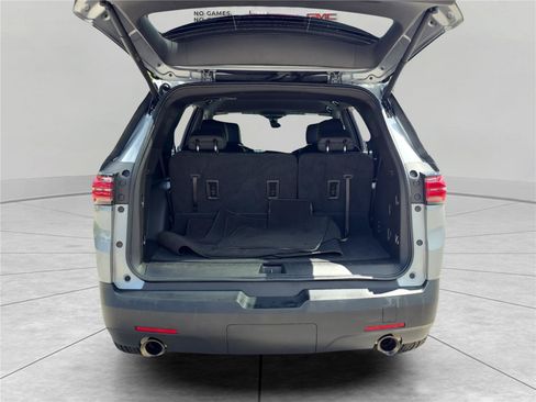 Used 2023 Chevrolet Traverse RS AWD/4WD image 13