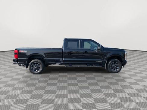 Used 2023 Ford F350 Lariat w/ Lariat Ultimate Package AWD/4WD image 9