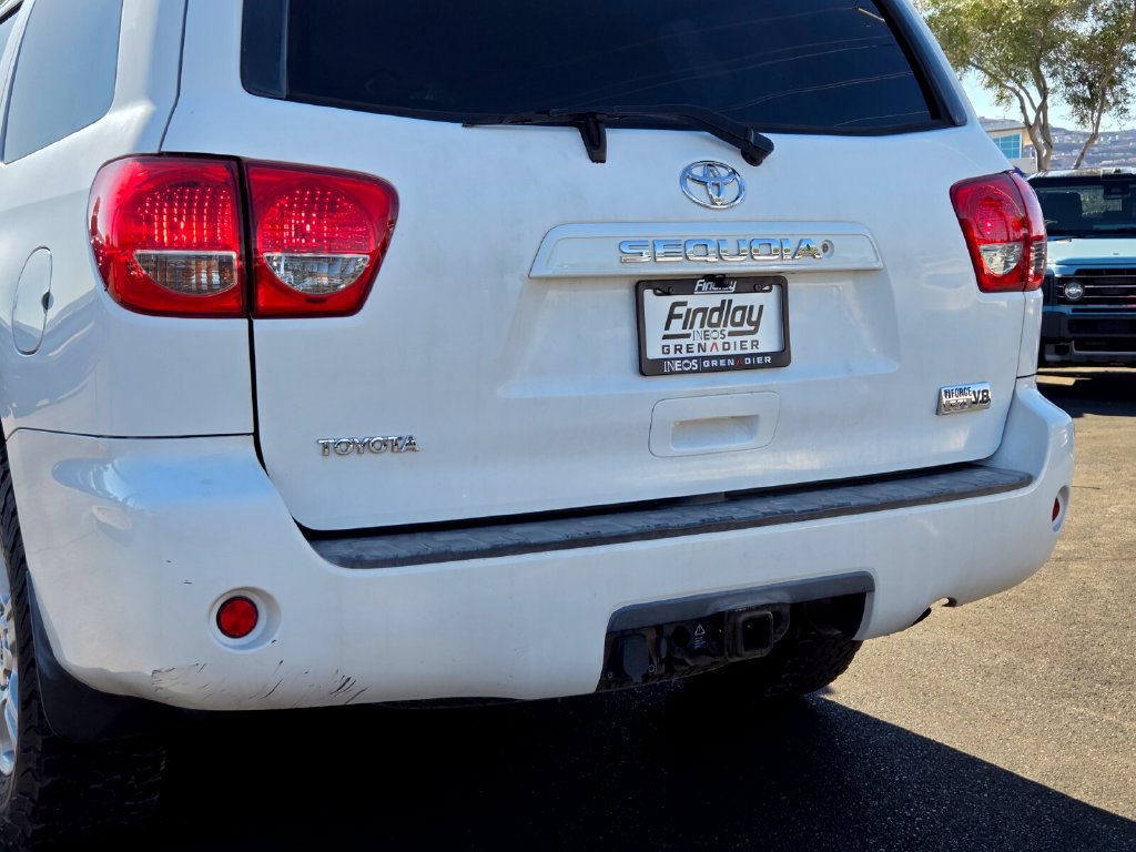 Used 2008 Toyota Sequoia SR5 w/ Towing Pkg AWD/4WD image 5