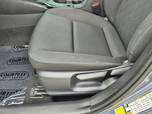 Used 2024 Toyota Corolla LE FWD image 20