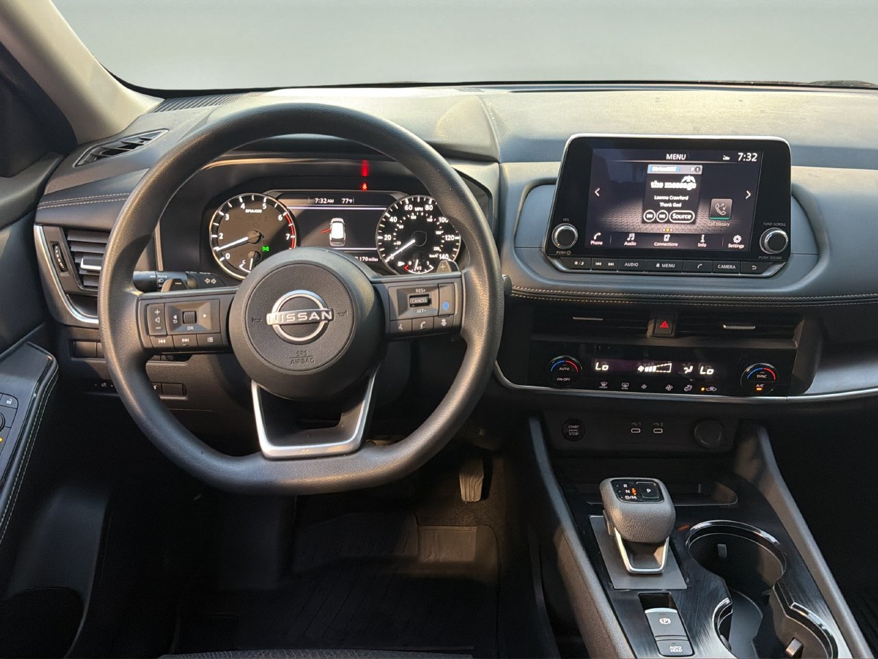 Used 2024 Nissan Rogue SV FWD image 14