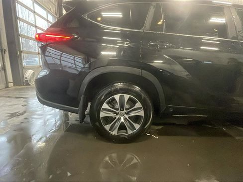 Used 2023 Toyota Highlander L image 23