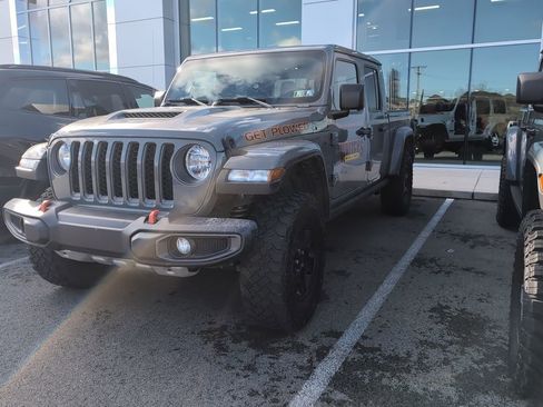 Certified 2021 Jeep Gladiator Mojave w/ Trailer Tow Package image 2