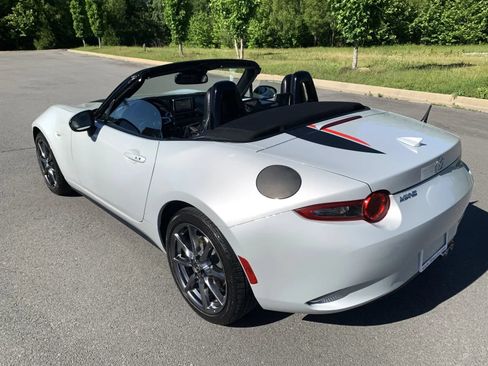 Used 2016 MAZDA MX-5 Miata Grand Touring RWD image 5