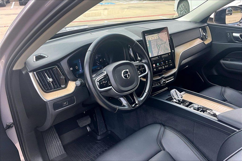 Certified 2026 Volvo XC60 B5 Plus AWD/4WD image 17