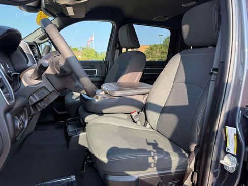 Used 2025 RAM 2500 Big Horn AWD/4WD image 16