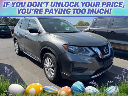Used 2017 Nissan Rogue SV w/ SV Premium Package