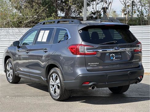 Used 2023 Subaru Ascent Premium w/ Convenience Package AWD/4WD image 3